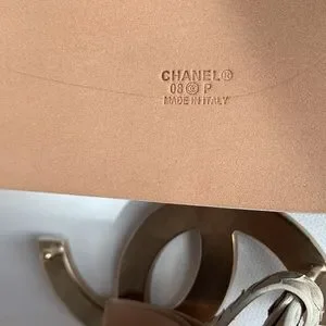 CHANEL | Accessories | Chanel Belt Rare Iridescent Python  display picture 3